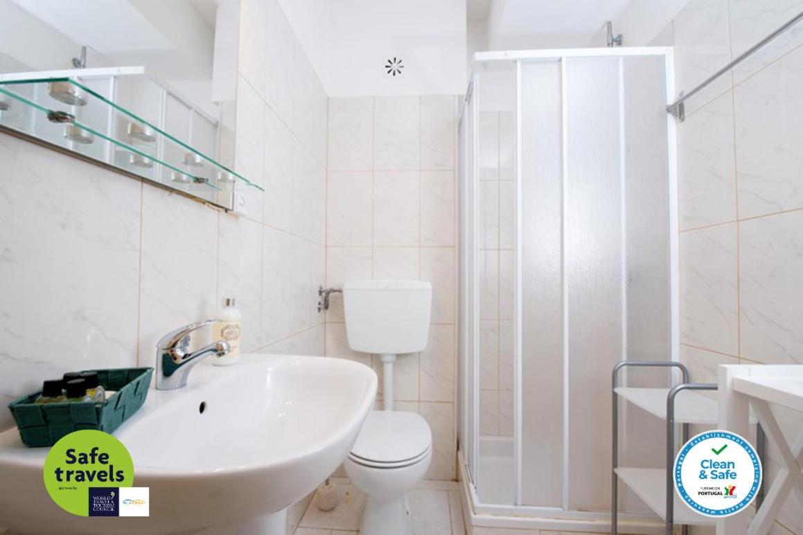Lena'S Beach House By Hellovacations Albufeira Exteriör bild